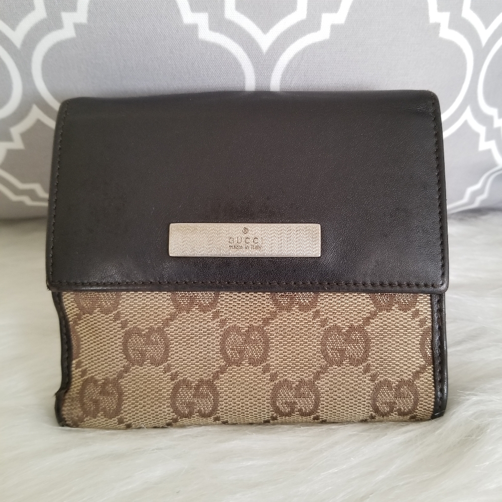 Authentic Gucci compact wallet